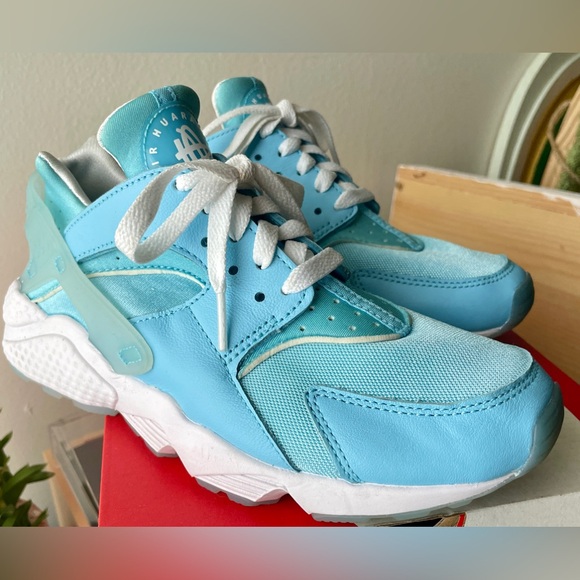 NEW IN ORIGINAL BOX Men’s Nike Air Huarache "Blue Chill/White" size 5.5 - Picture 2 of 12